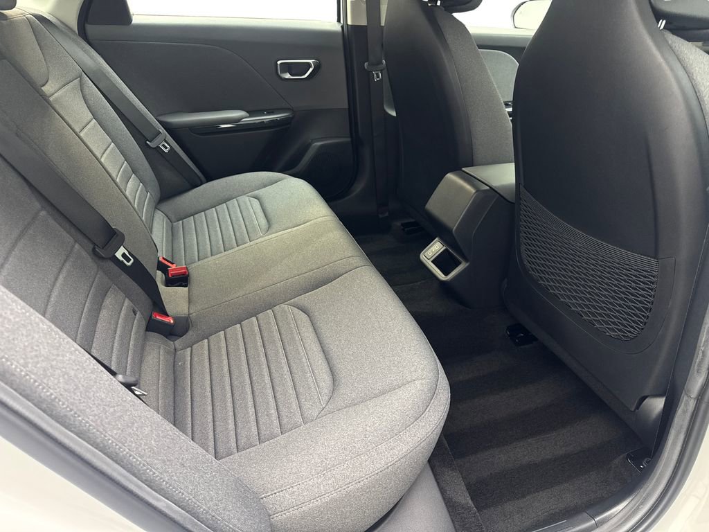 Used 2025 Kia K4 EX FWD image 39
