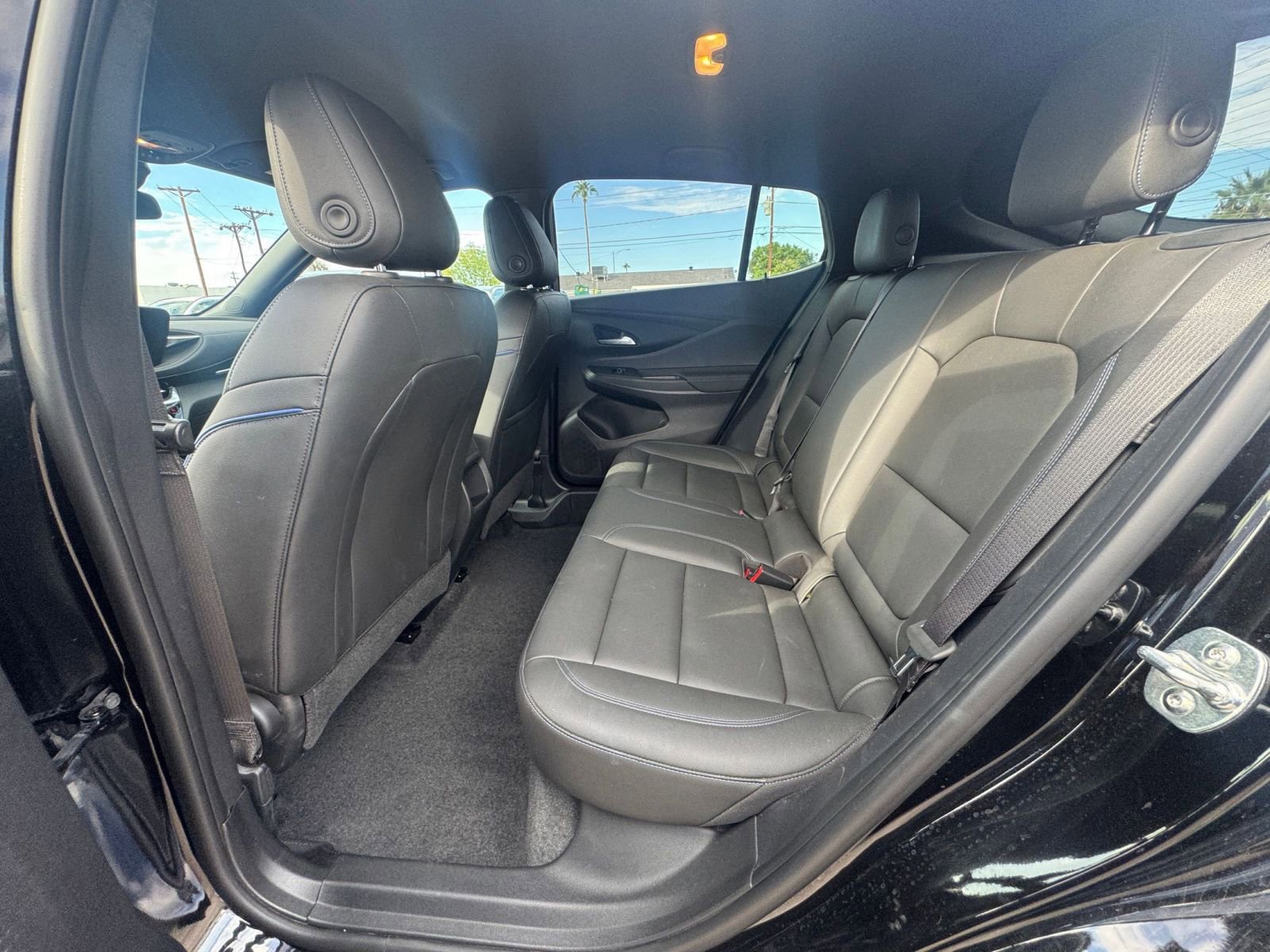 Used 2025 Buick Envista Sport Touring image 24