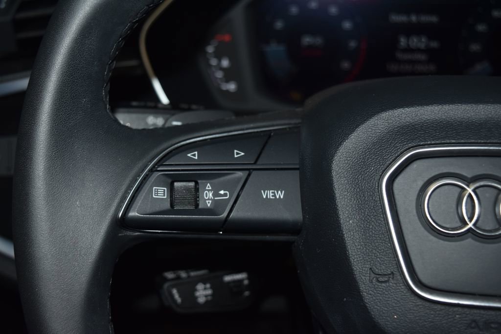 Certified 2025 Audi Q3 2.0T Premium w/ Convenience Package image 8