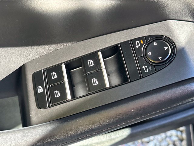Used 2023 MAZDA MAZDA3 s FWD image 21