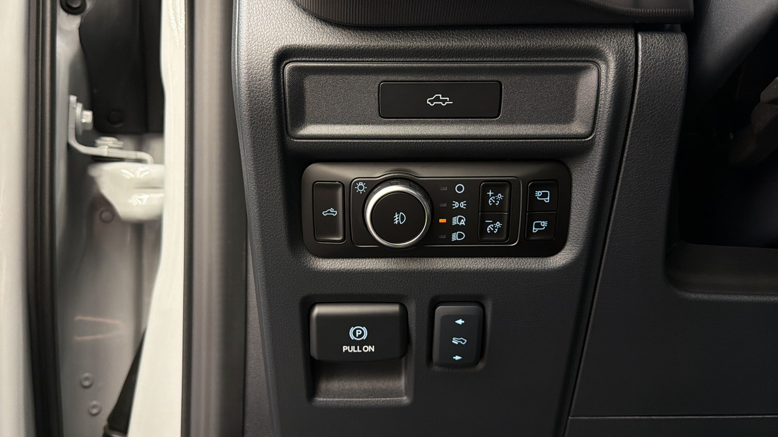 Used 2026 Ford F150 Lariat w/ Bed Utility Package AWD/4WD image 29