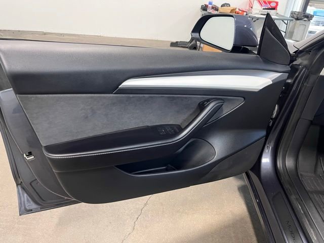 Used 2023 Tesla Model 3 Standard Range image 24