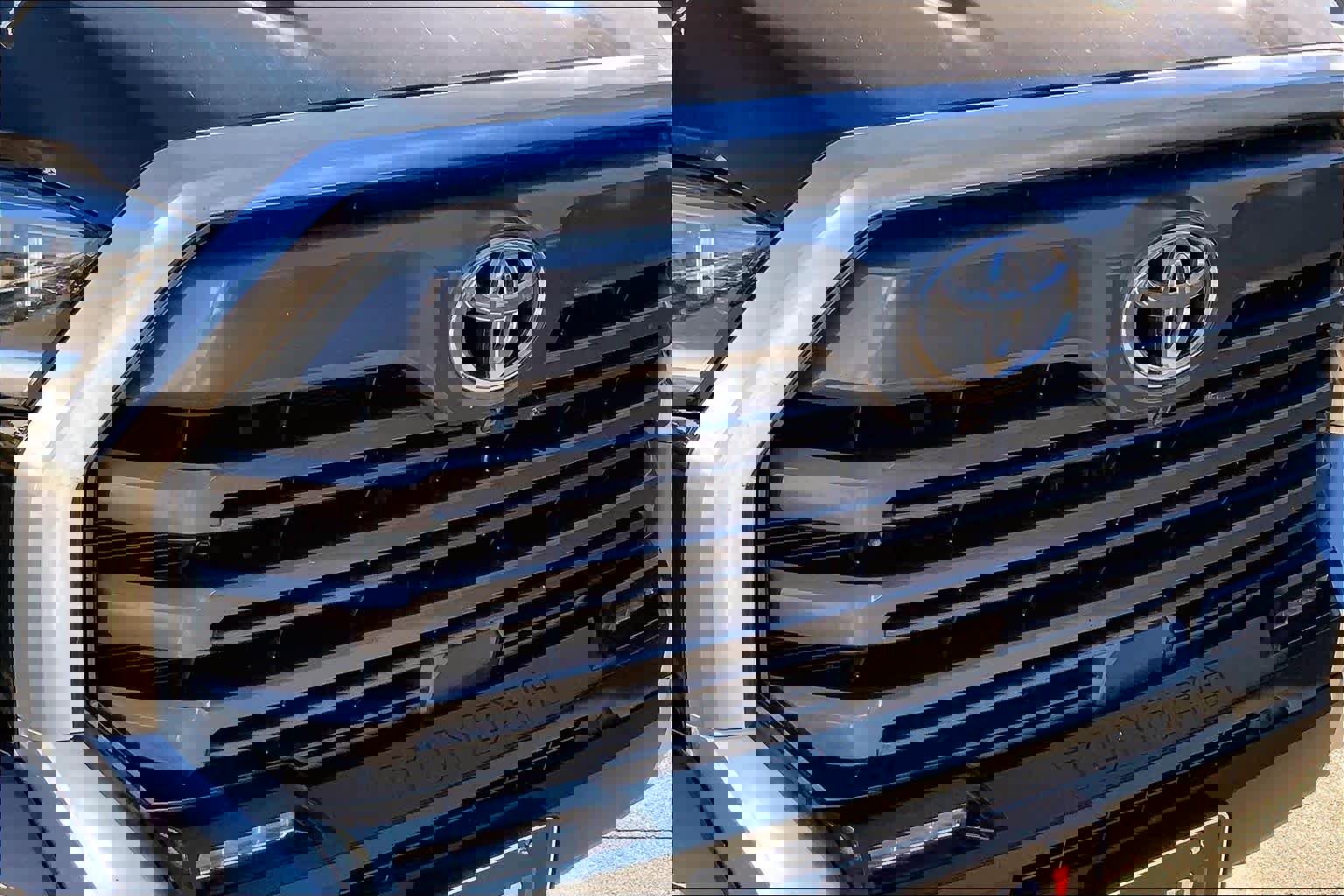 Used 2024 Toyota Tundra Limited image 27