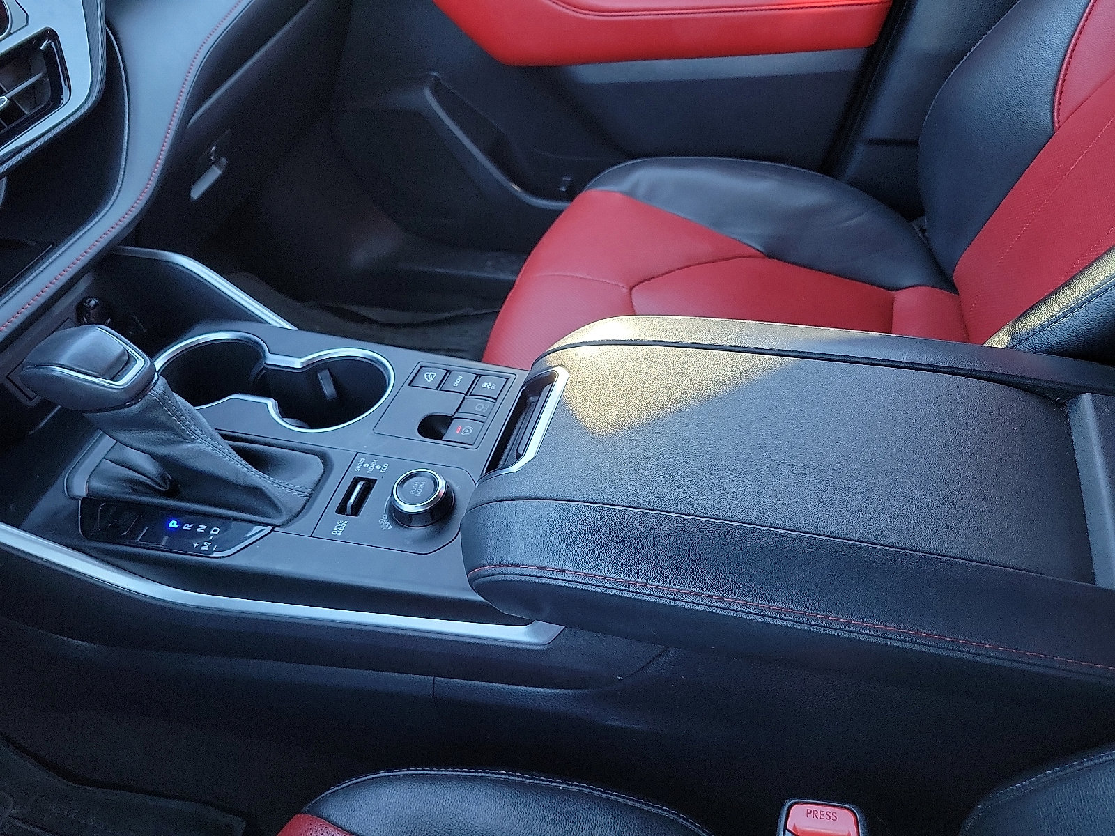 Used 2023 Toyota Highlander XSE image 20