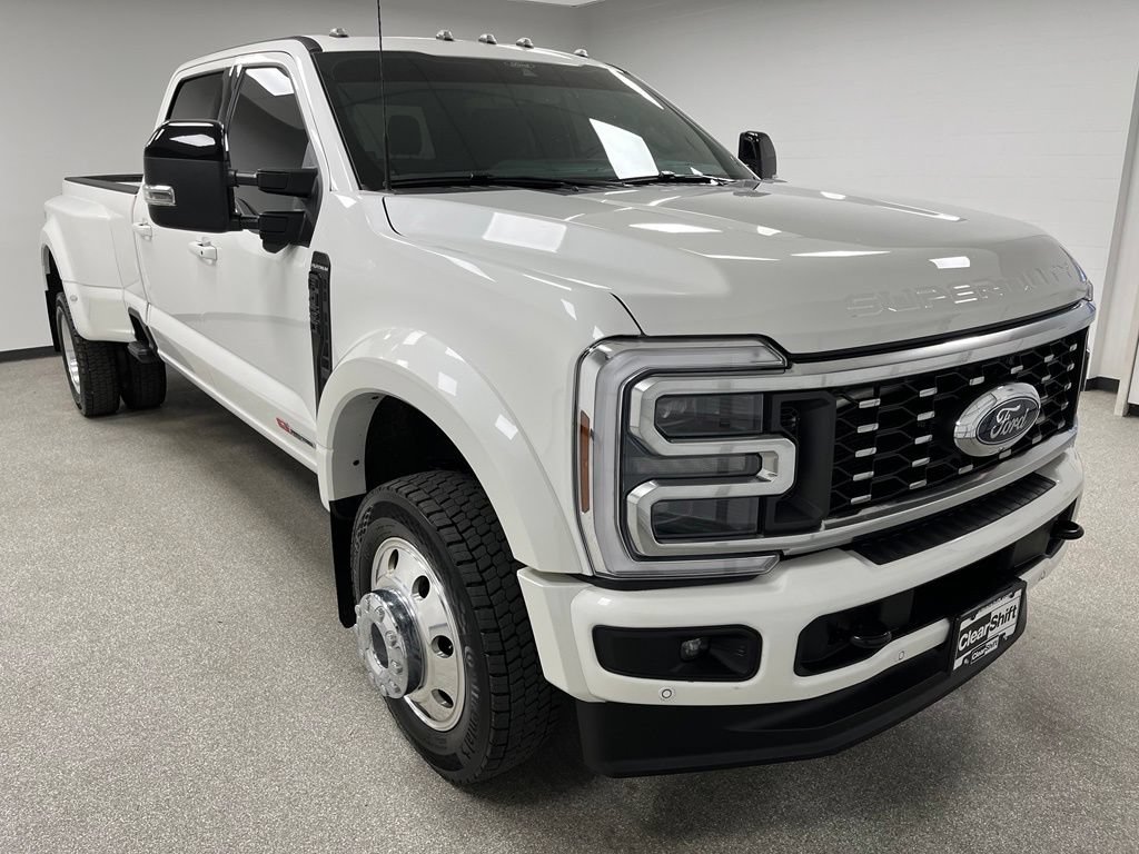 Used 2026 Ford F450 Platinum w/ FX4 Off-Road Package AWD/4WD image 2