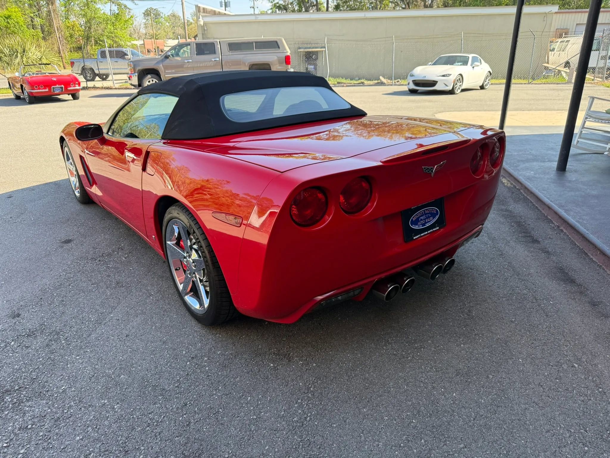 Used 2006 Chevrolet Corvette Convertible w/ Preferred Equipment Group RWD image 4