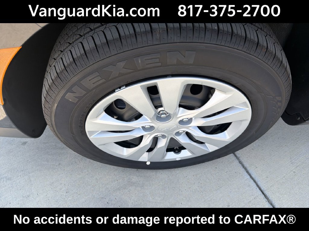 Certified 2023 Kia Soul LX FWD image 20