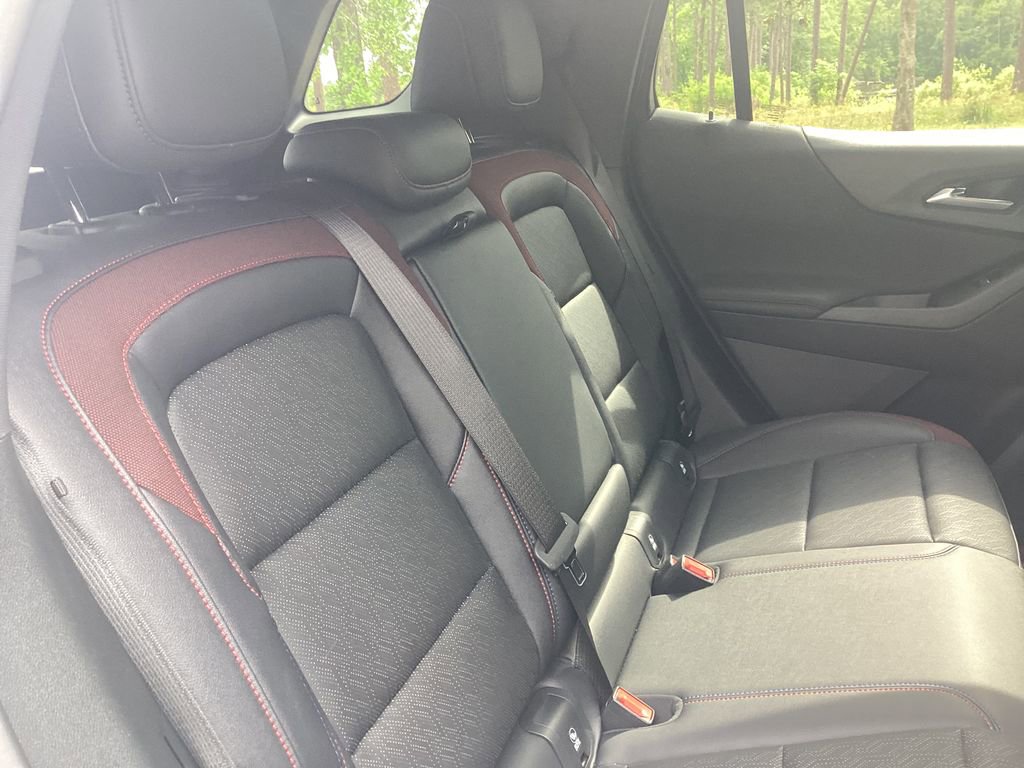 New 2026 Chevrolet Equinox RS w/ Safety and Technology Package FWD image 19