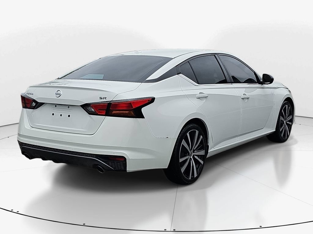 Used 2021 Nissan Altima 2.5 SR FWD image 6