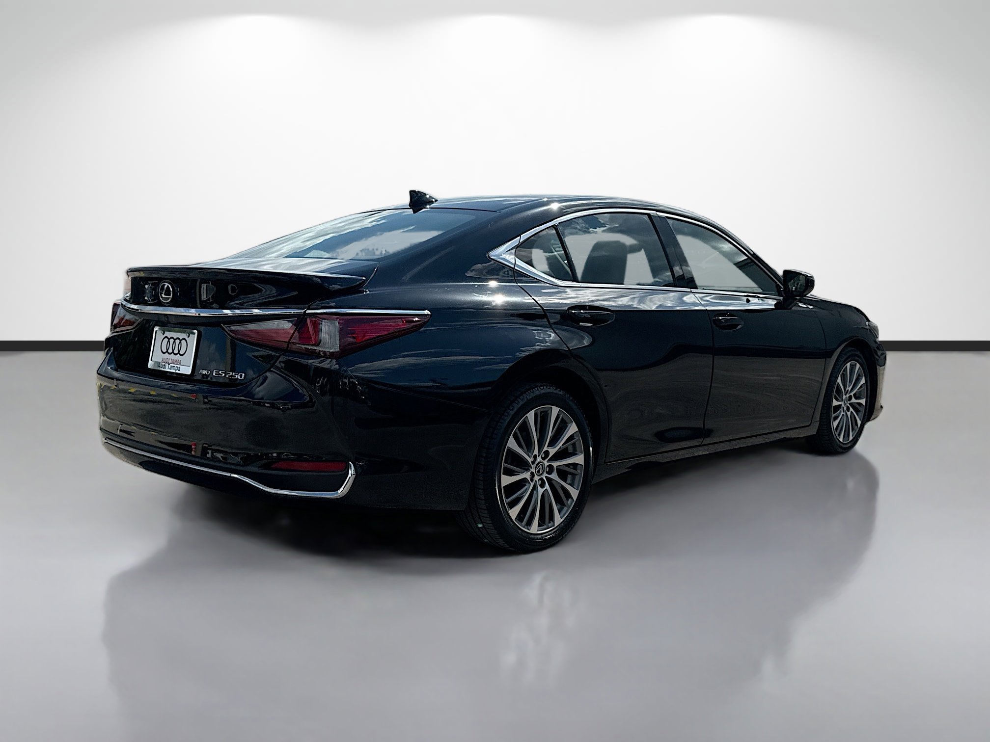 Used 2021 Lexus ES 250 w/ Premium Package AWD/4WD image 3