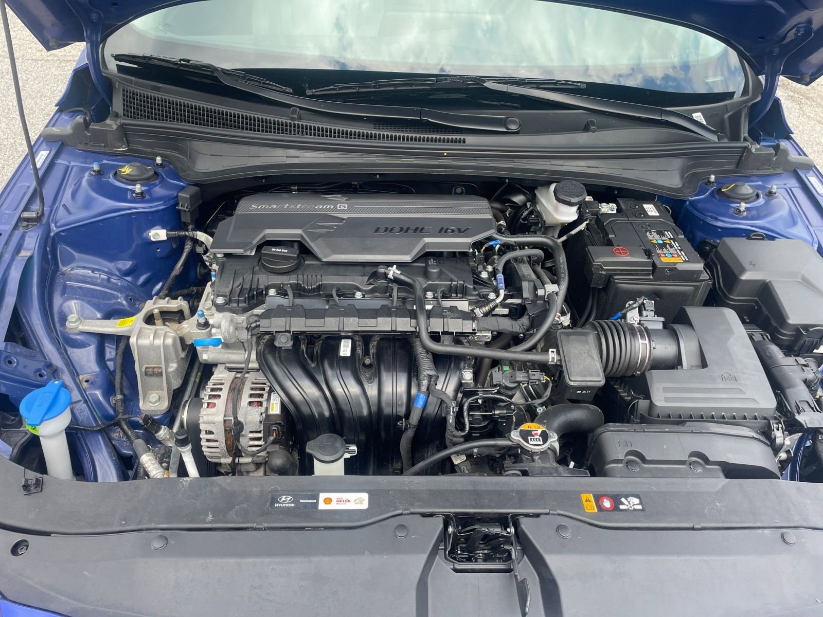 Used 2025 Hyundai Elantra Limited image 33