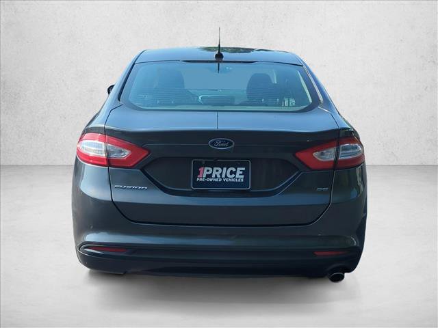 Used 2016 Ford Fusion SE FWD image 7