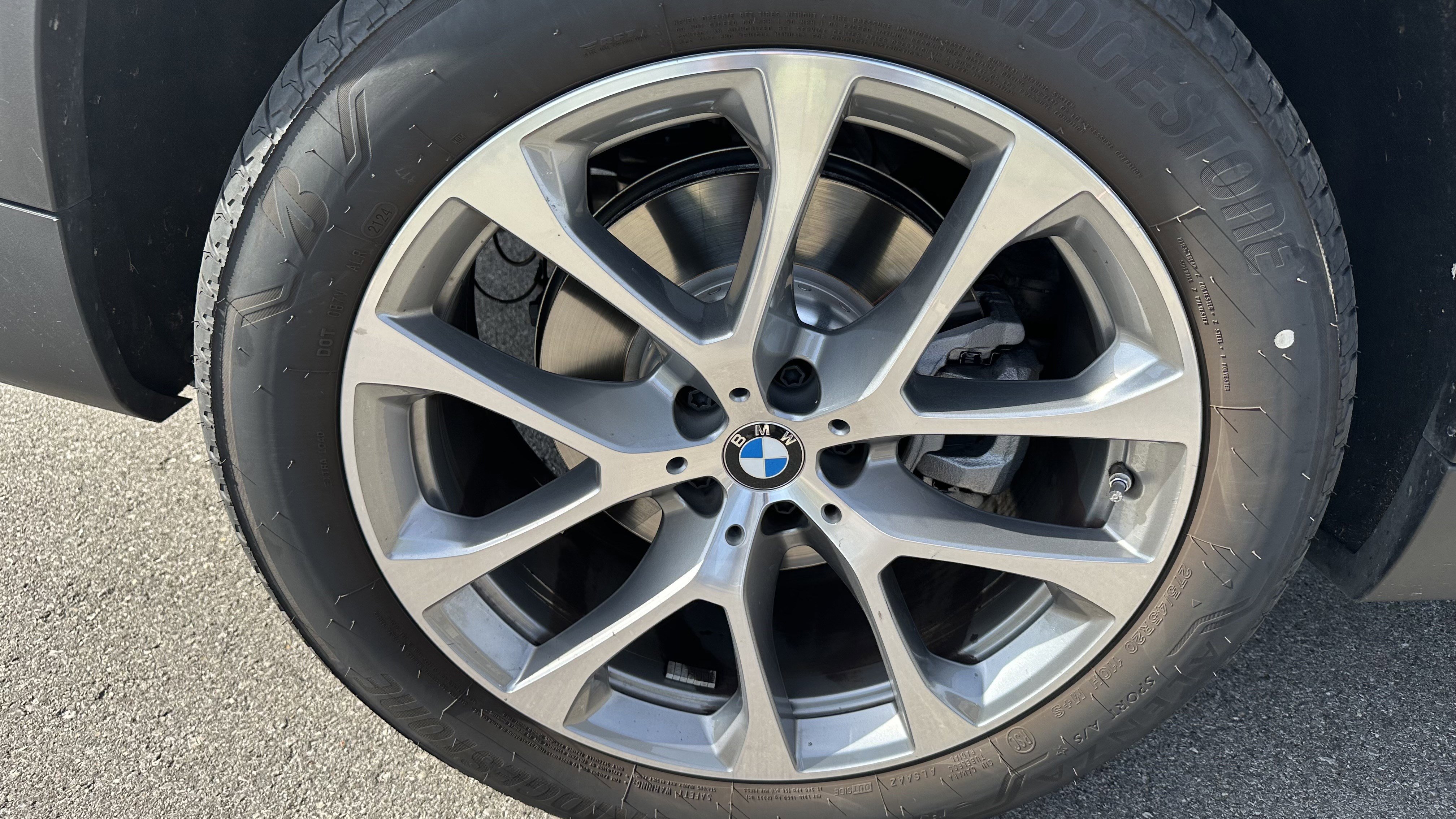 Certified 2025 BMW X5 xDrive40i w/ Climate Comfort Package AWD/4WD image 14