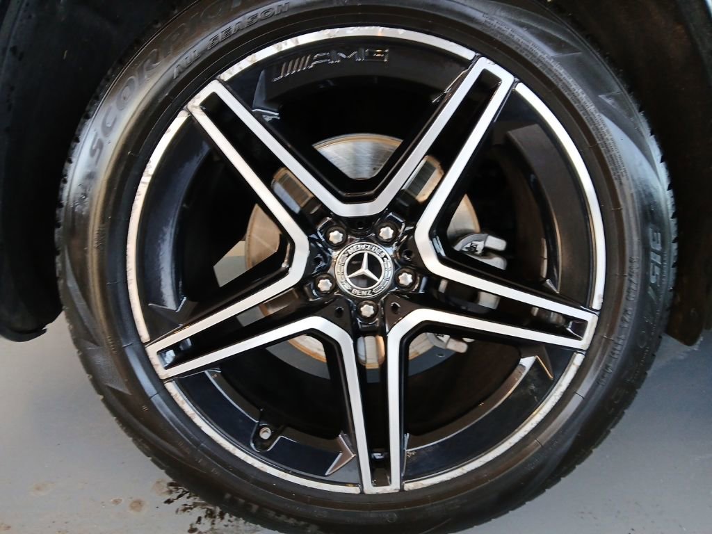 Used 2024 Mercedes-Benz GLS 450 4MATIC image 12