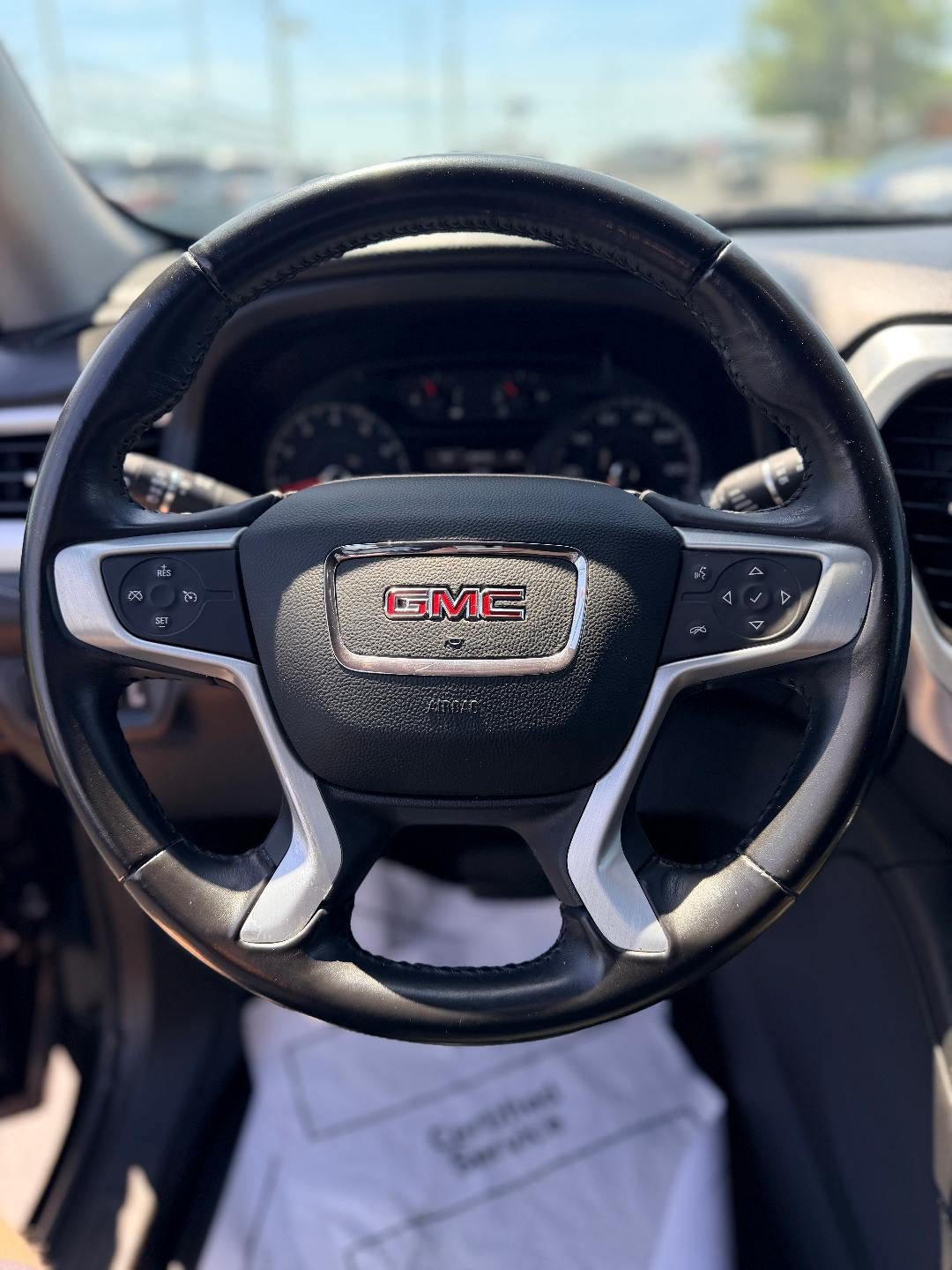 Used 2019 GMC Acadia SLE FWD image 15