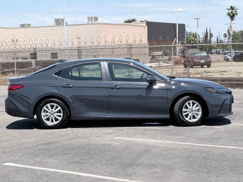Used 2025 Toyota Camry LE FWD image 4