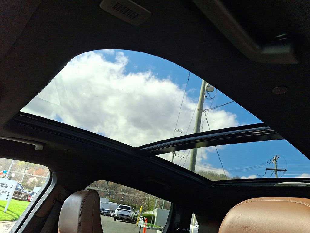 Used 2023 Lincoln Nautilus Reserve w/ Monochromatic Package AWD/4WD image 15