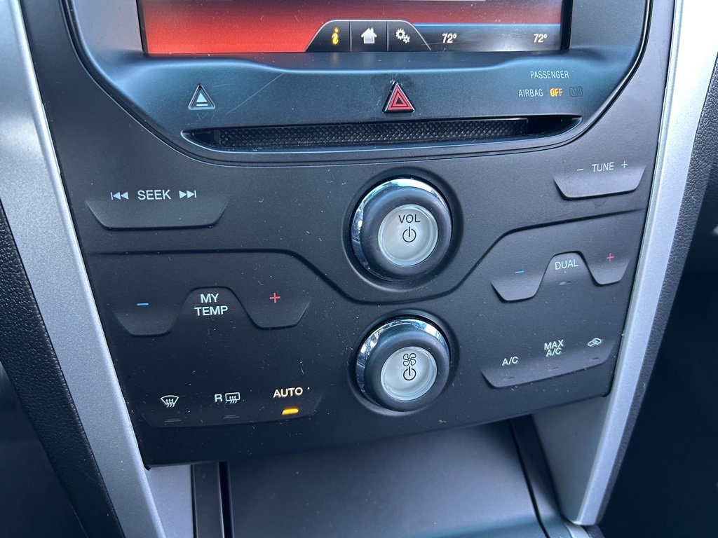 Used 2014 Ford Explorer XLT w/ Equipment Group 202A image 30