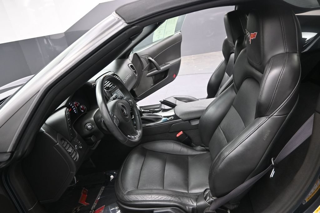Used 2012 Chevrolet Corvette Grand Sport w/ 3LT Preferred Equipment Group RWD image 13