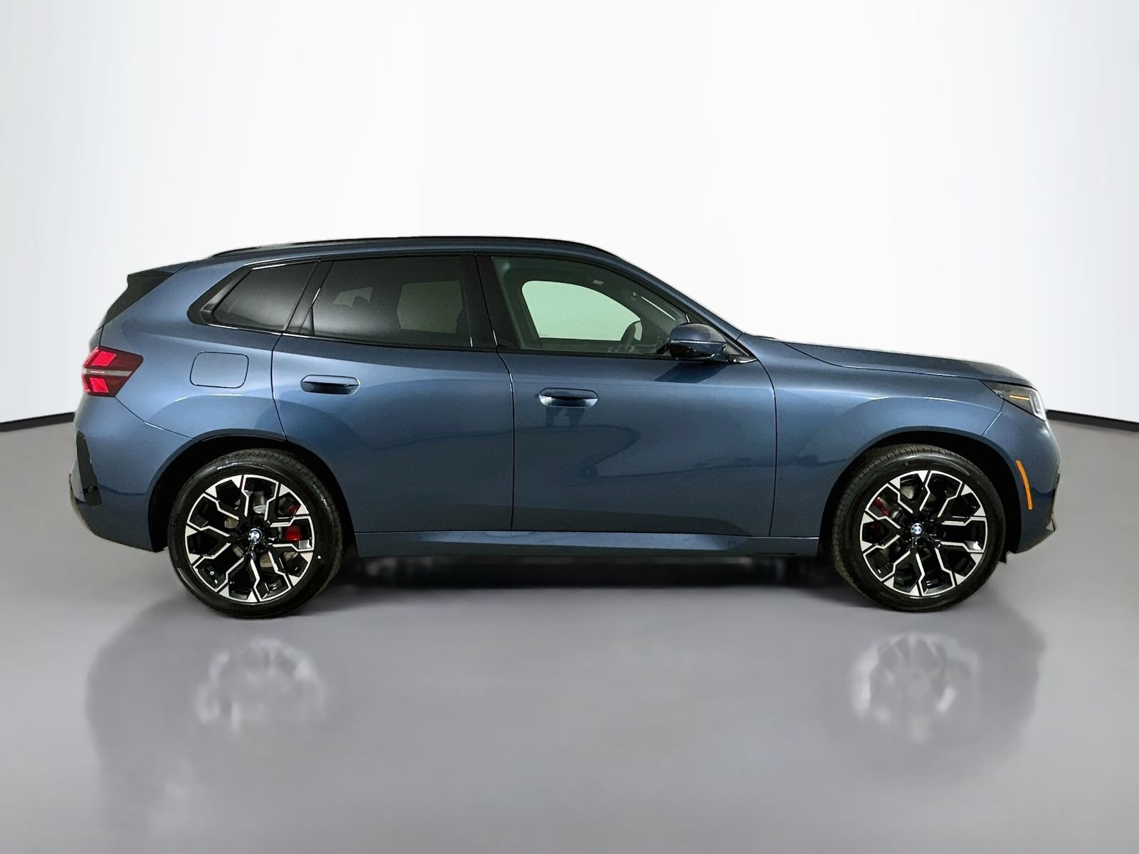 New 2026 BMW X3 xDrive30i w/ Premium Package AWD/4WD image 4