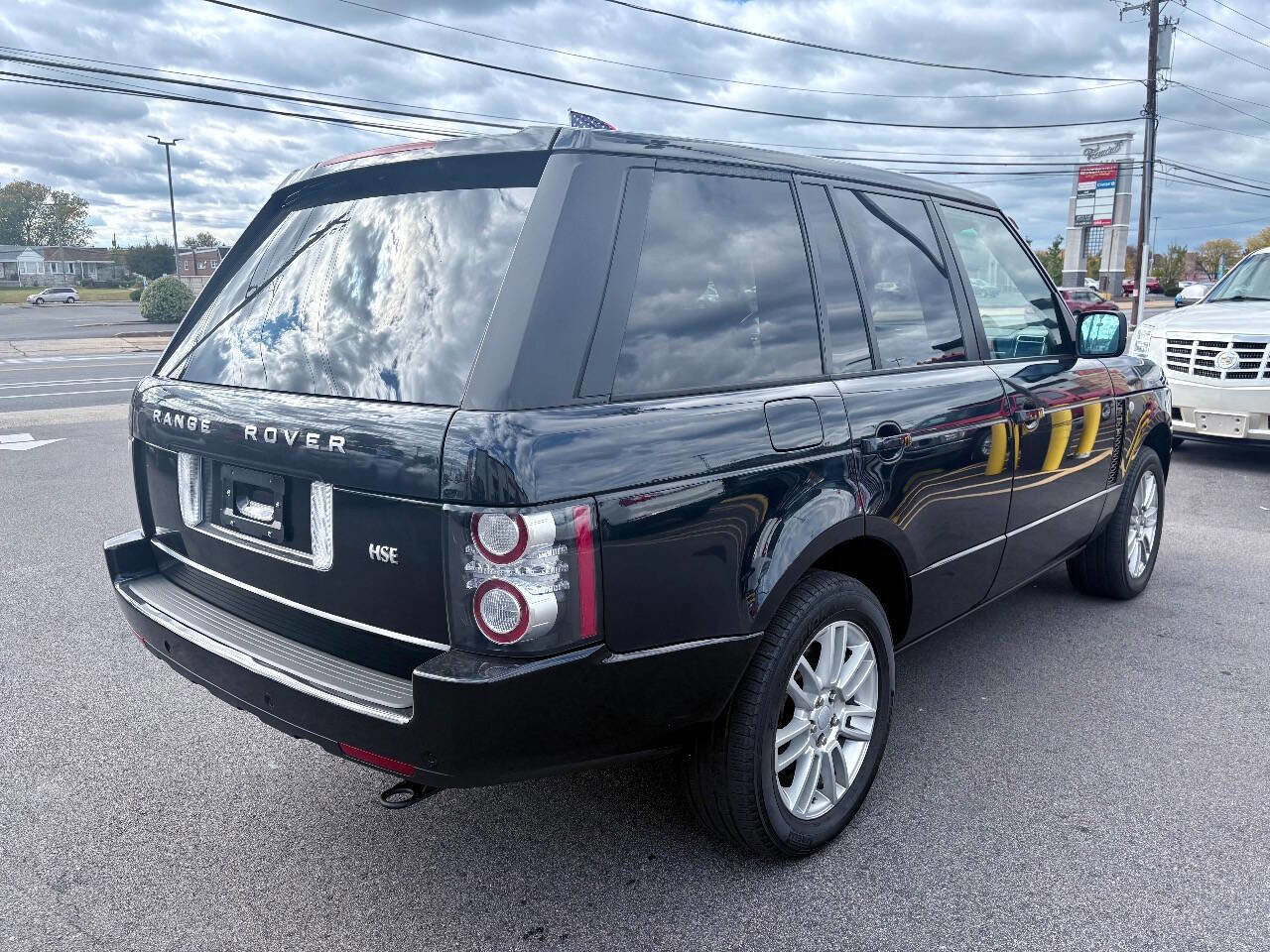 Used 2012 Land Rover Range Rover HSE image 6