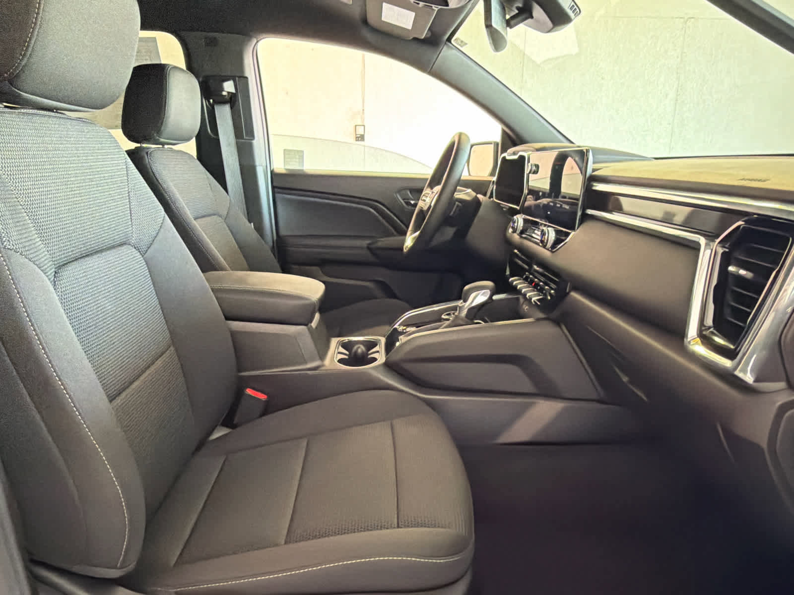 Used 2025 GMC Canyon Elevation w/ Convenience Package AWD/4WD image 22
