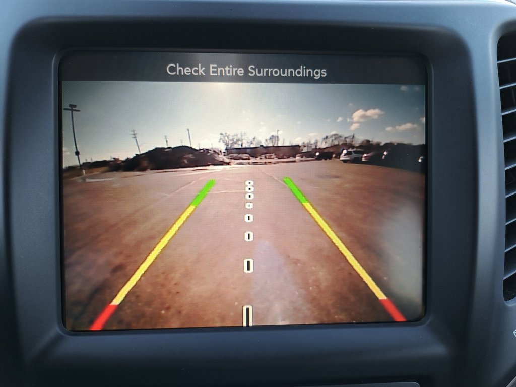 Used 2017 Jeep Cherokee Limited image 22