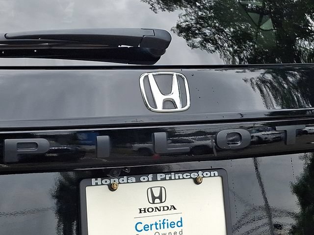 Certified 2025 Honda Pilot Elite image 36