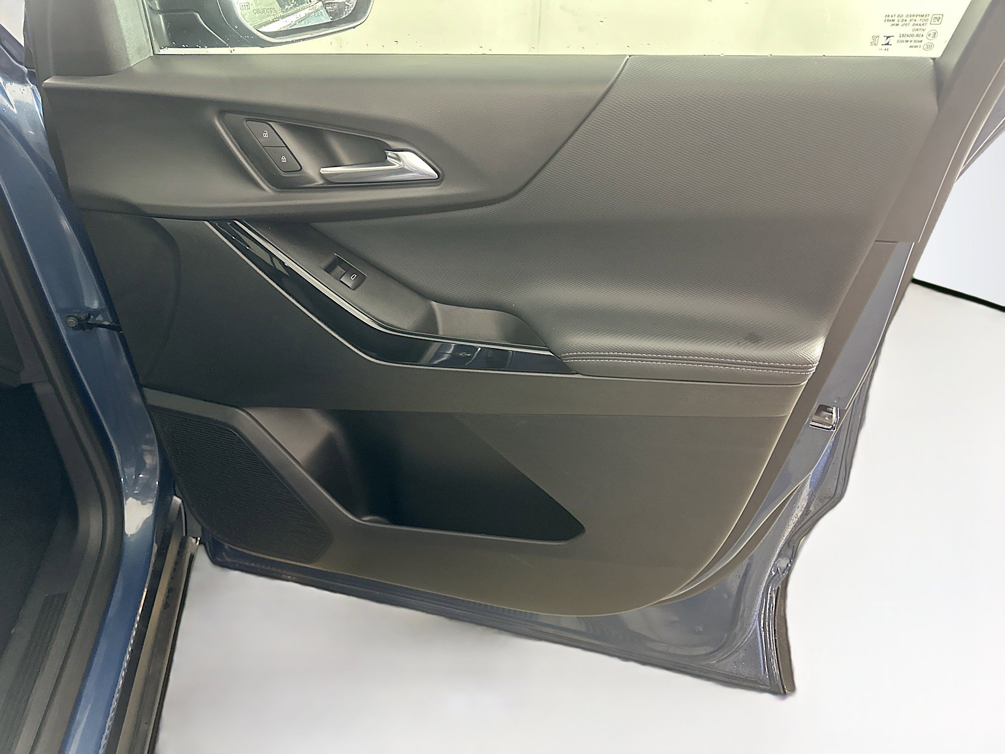 Used 2025 Chevrolet Equinox LT image 31