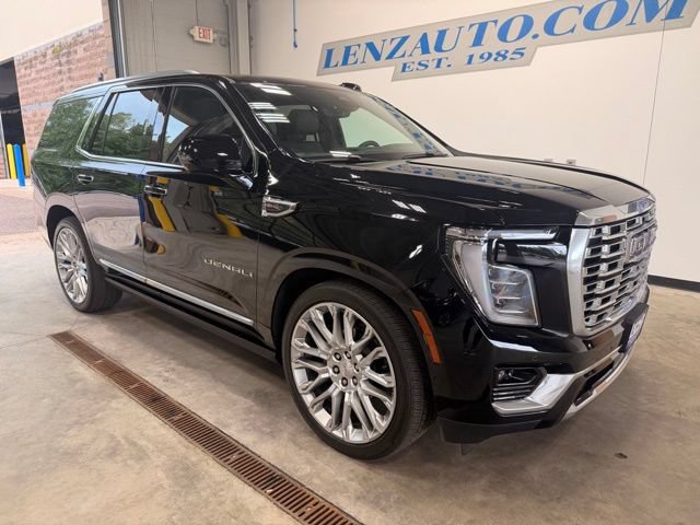Used 2025 GMC Yukon Denali w/ Denali Reserve Package AWD/4WD image 2