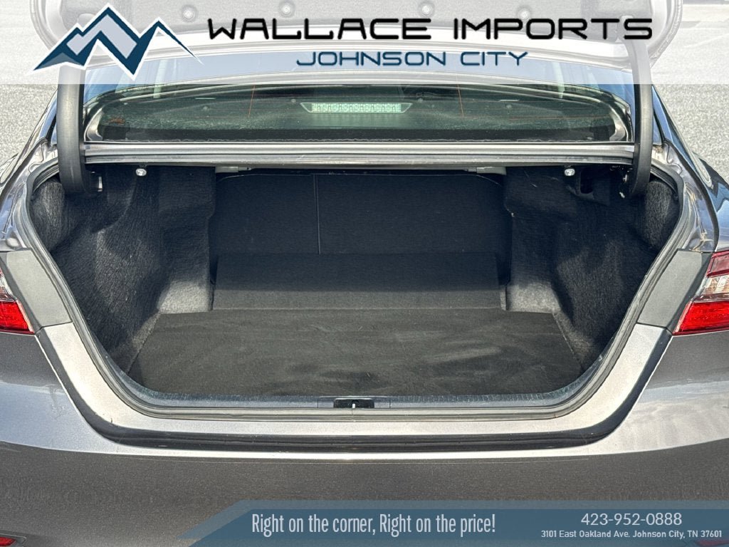 Used 2023 Toyota Camry LE FWD image 41