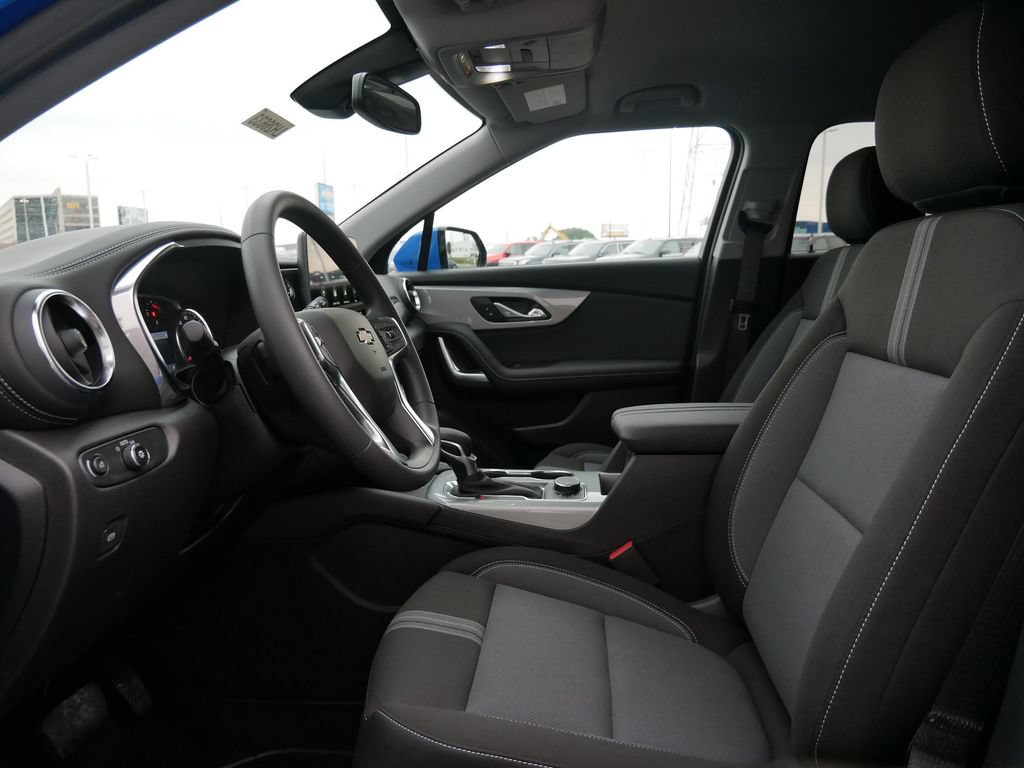 New 2026 Chevrolet Blazer LT w/ Convenience Package AWD/4WD image 14