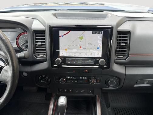 Used 2022 Nissan Frontier PRO-4X AWD/4WD image 10