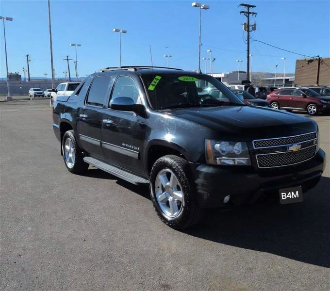 Used 2011 Chevrolet Avalanche LT w/ Suspension Package, Off-Road image 5