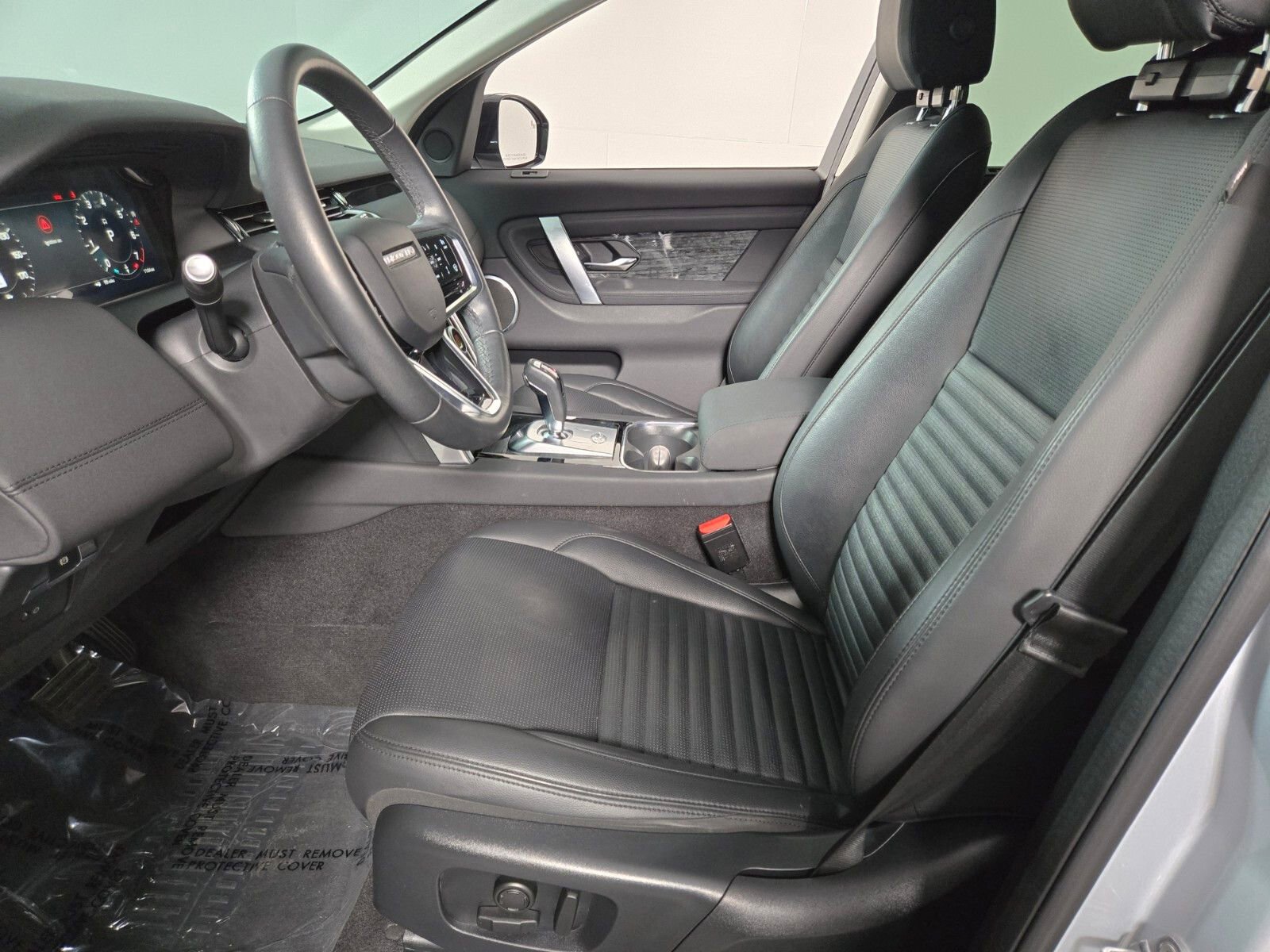 Used 2023 Land Rover Discovery Sport SE AWD/4WD image 11