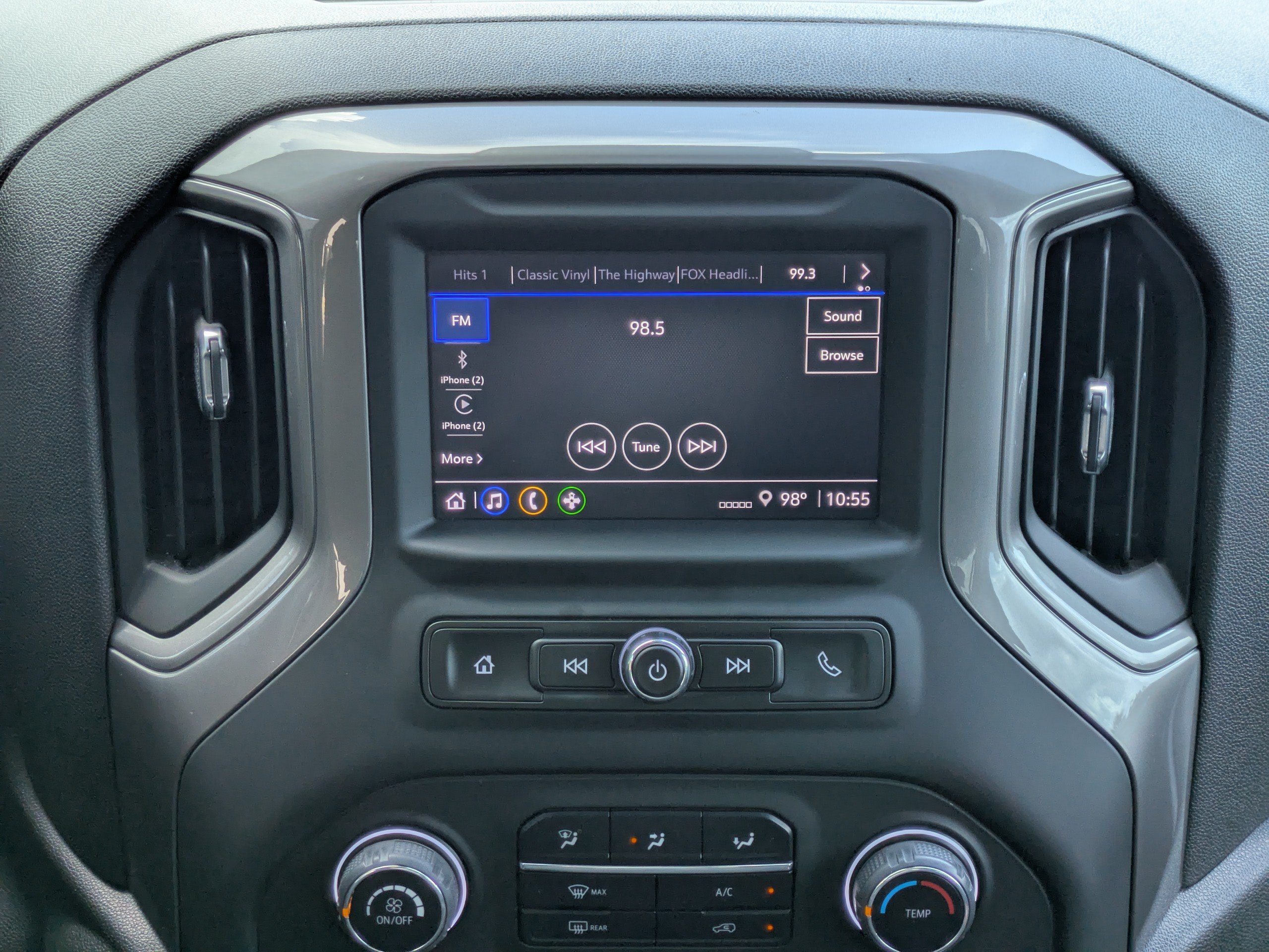 Used 2023 Chevrolet Silverado 1500 Custom RWD image 17