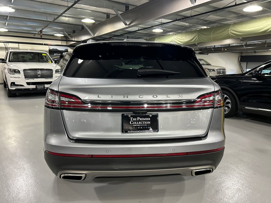 Certified 2022 Lincoln Nautilus Reserve AWD/4WD image 3