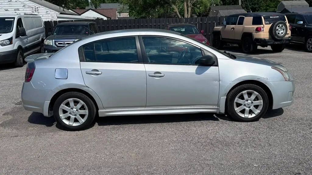 Used 2011 Nissan Sentra 2.0 SR FWD image 7