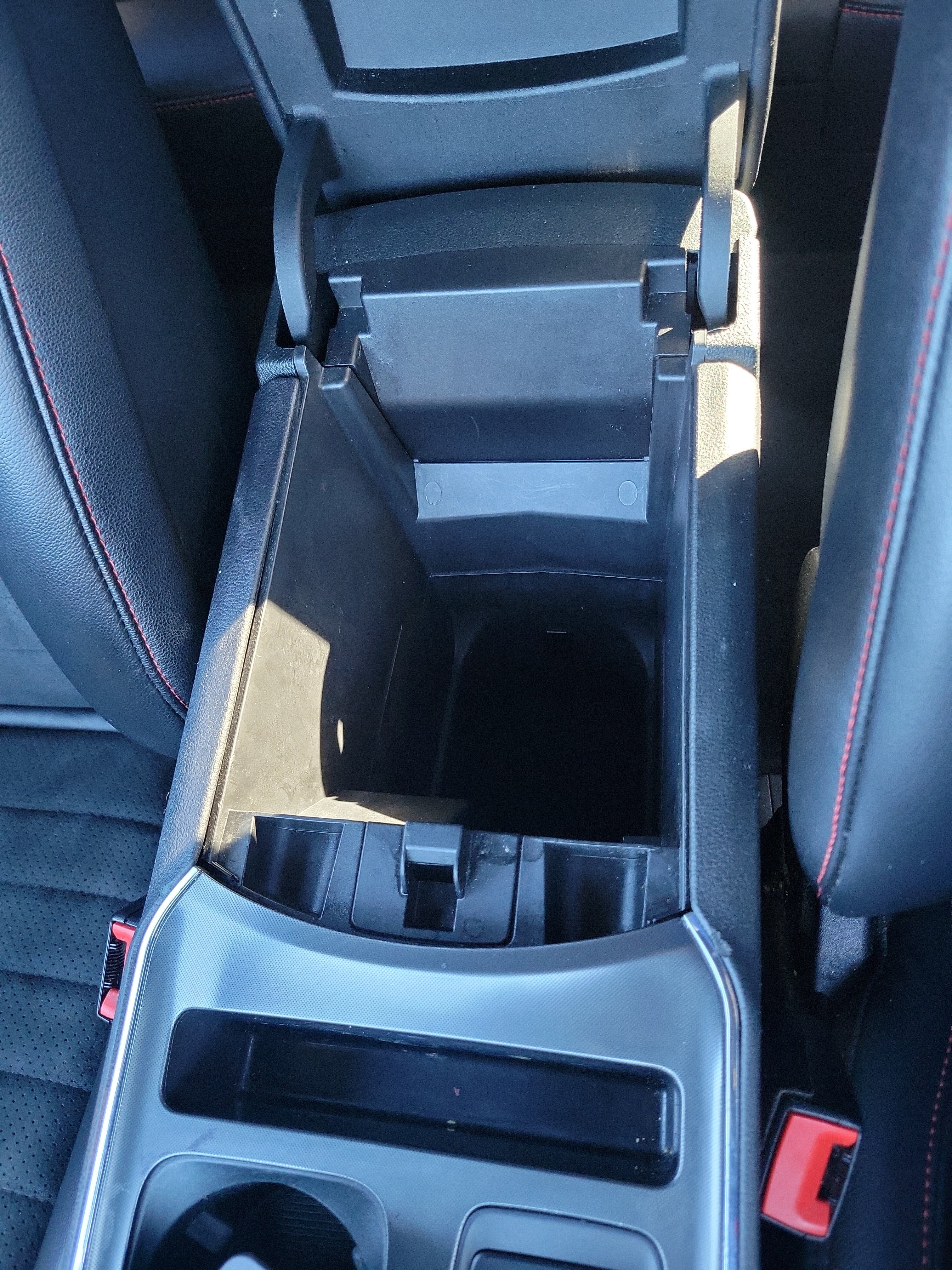 Certified 2024 Ford Edge ST-Line AWD/4WD image 25