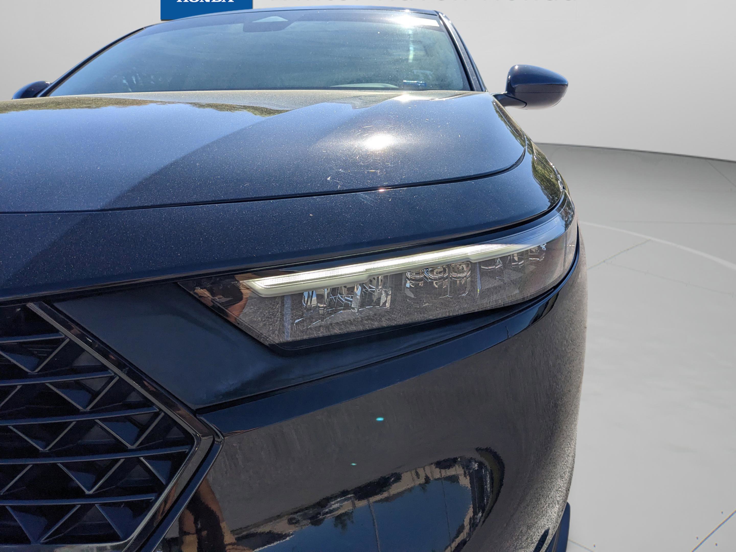 Used 2023 Honda Accord EX image 10