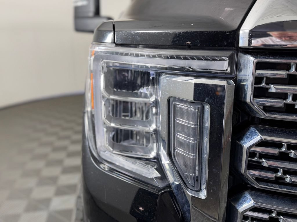 Certified 2023 GMC Sierra 3500 Denali w/ Denali Ultimate Package AWD/4WD image 3