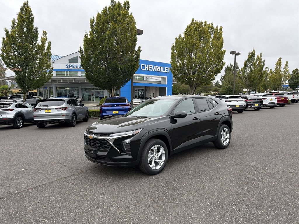 New 2026 Chevrolet Trax LS w/ LS Convenience Package FWD image 5