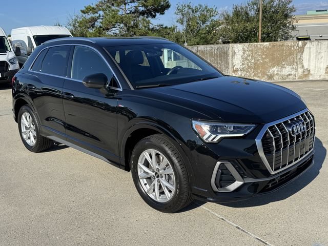 Used 2025 Audi Q3 2.0T Premium AWD/4WD image 3