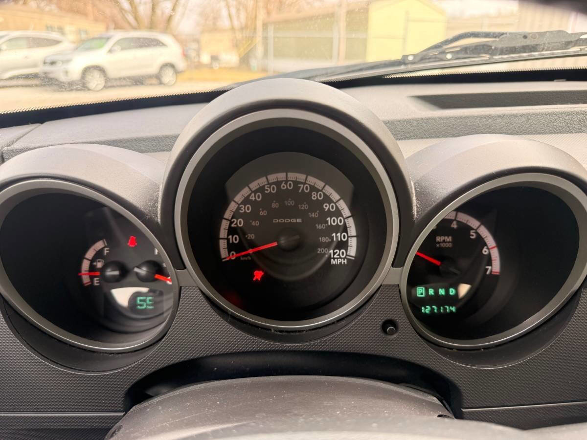 Used 2010 Dodge Nitro SXT AWD/4WD image 7