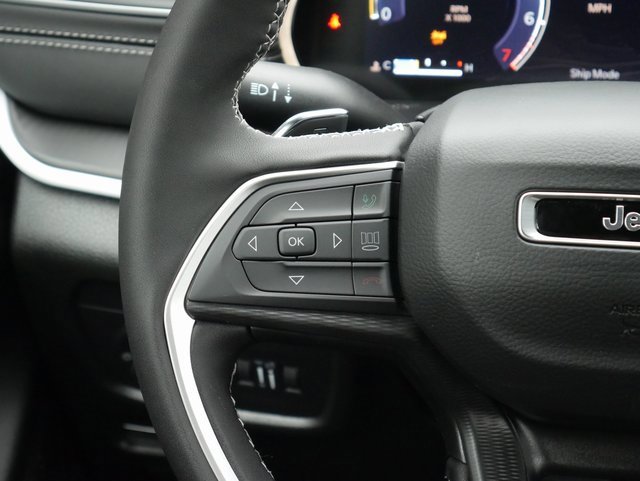 New 2025 Jeep Grand Cherokee Laredo X w/ Luxury Tech Group I image 19