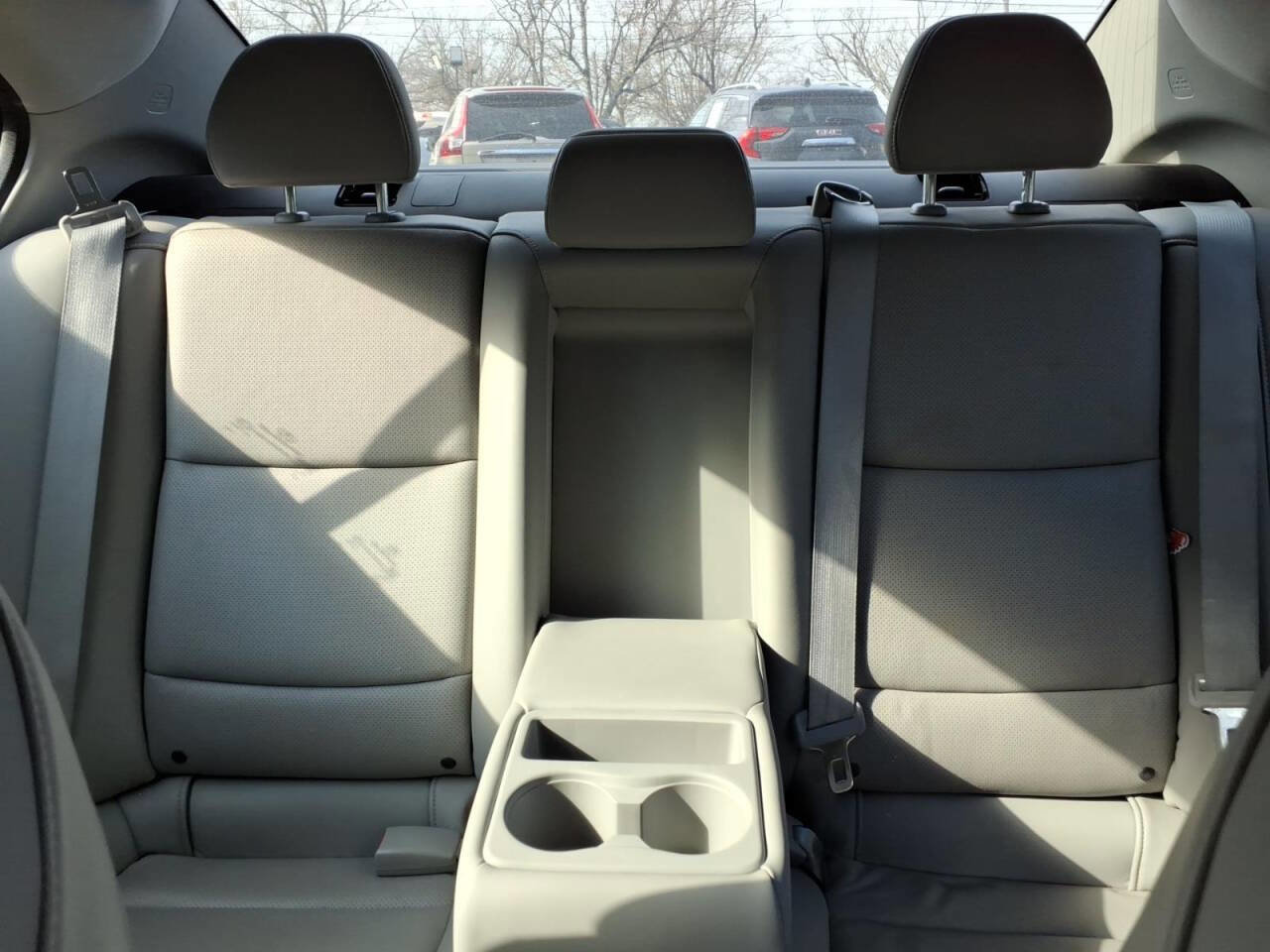 Used 2017 Acura TLX V6 w/ Technology Package image 19