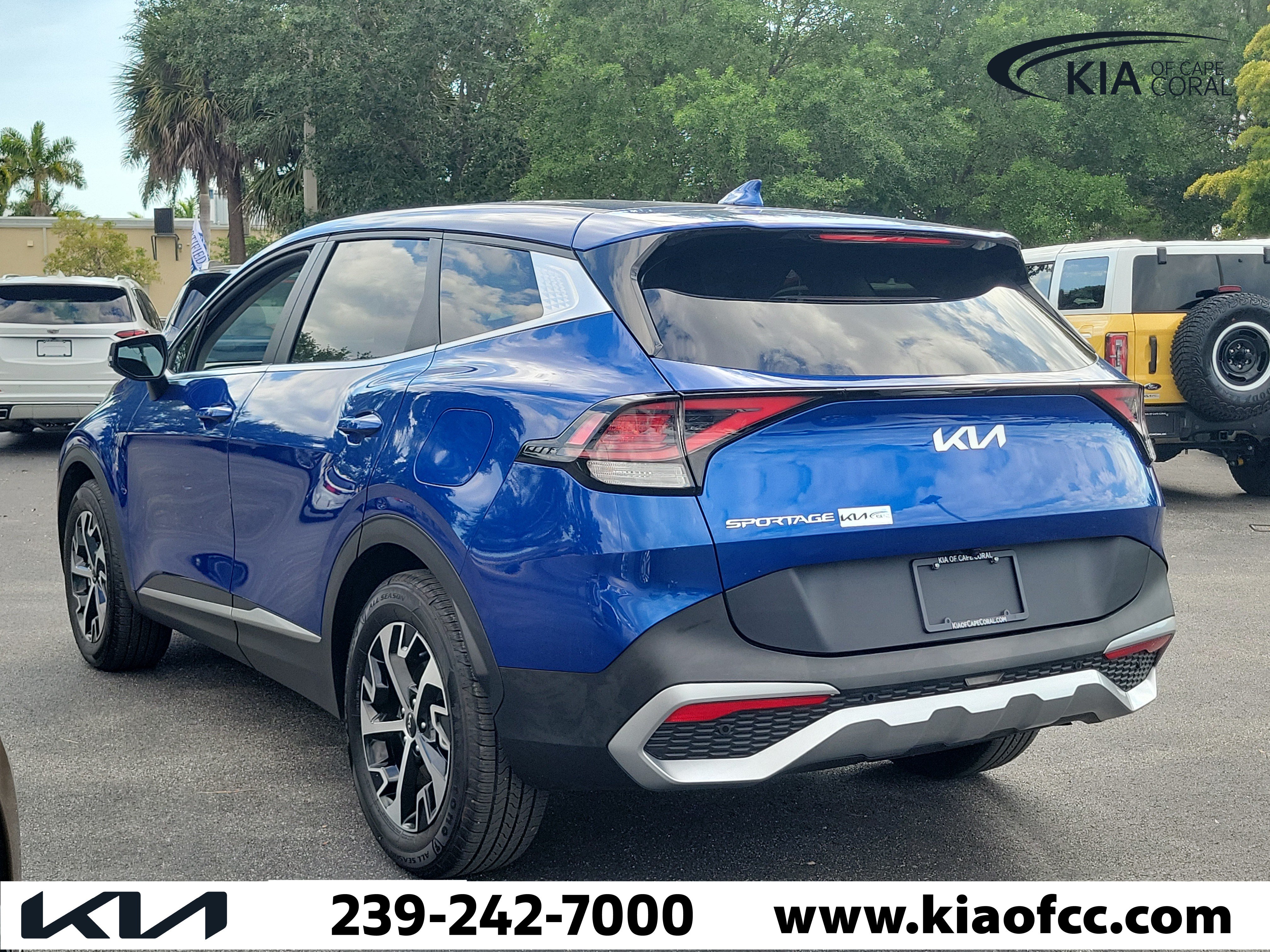 Certified 2023 Kia Sportage EX FWD image 6
