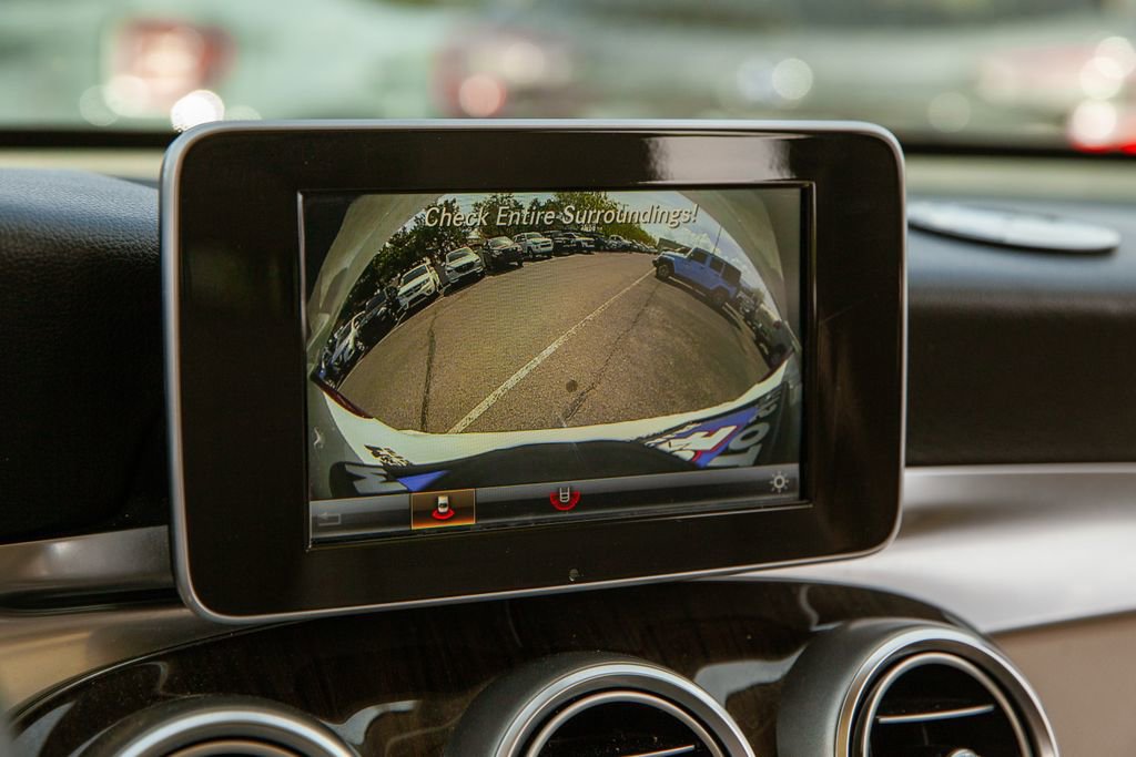 Used 2019 Mercedes-Benz GLC 300 4MATIC image 13