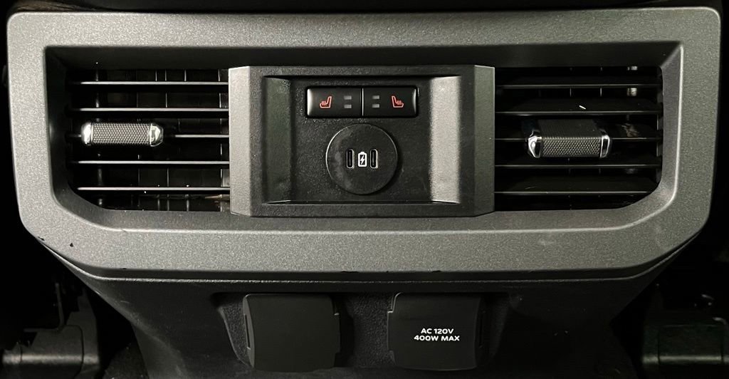 Used 2023 Ford F350 Lariat w/ Lariat Ultimate Package AWD/4WD image 48