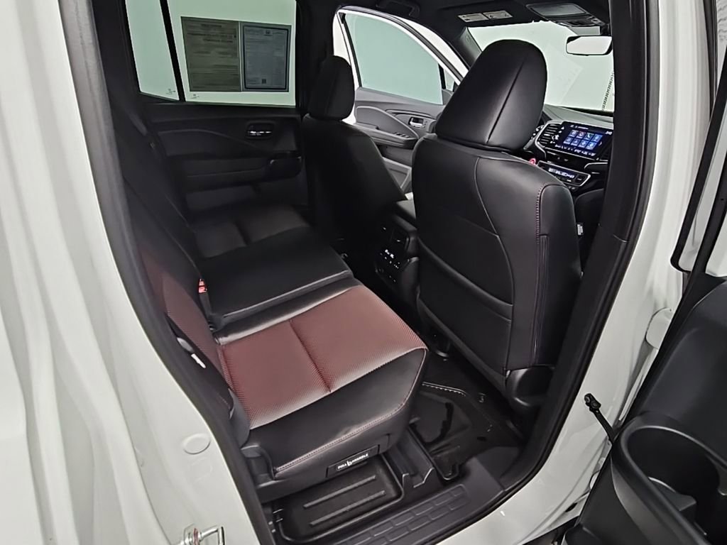 Used 2026 Honda Ridgeline Black Edition image 40